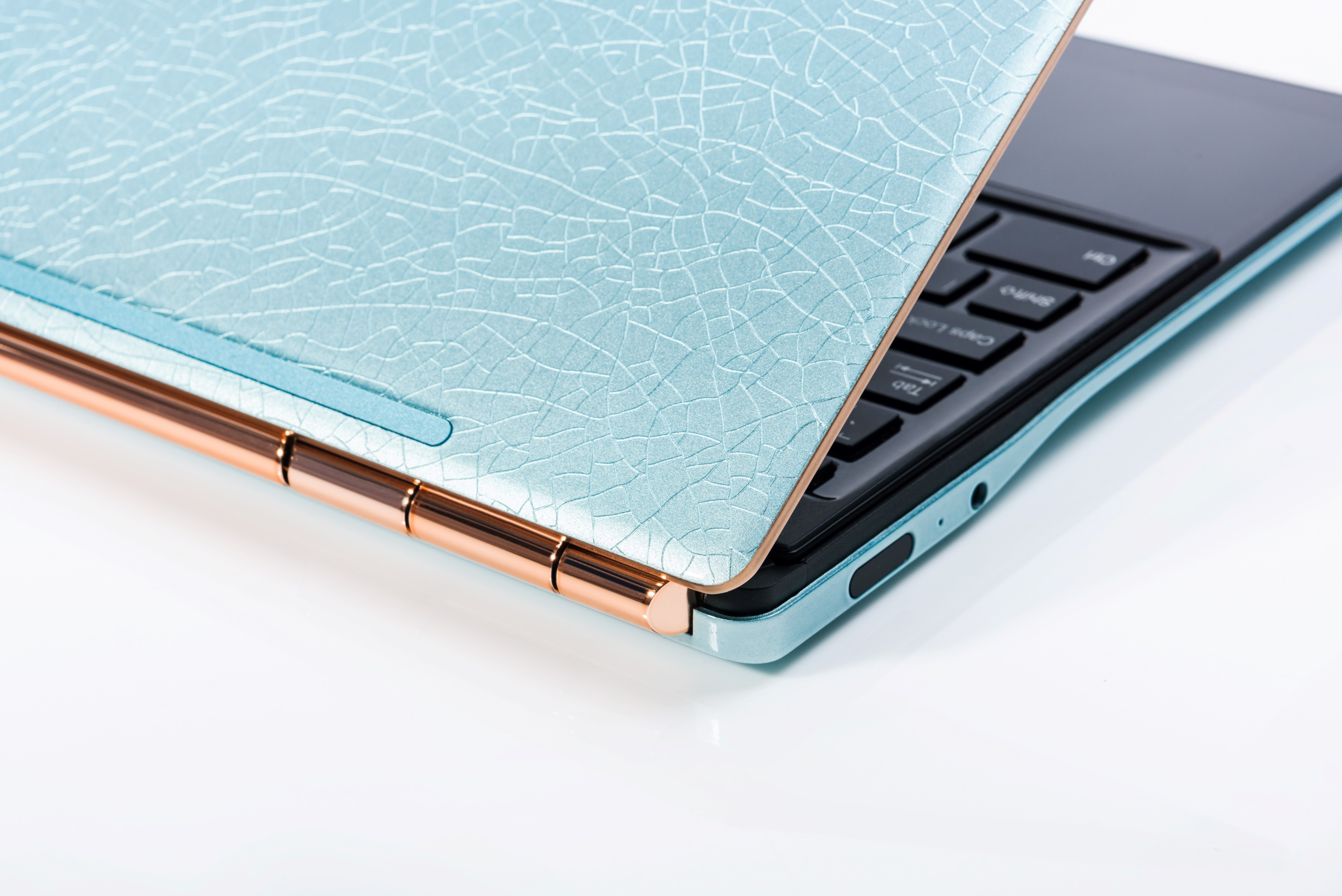 MAGNETO Dual Laptop 4
