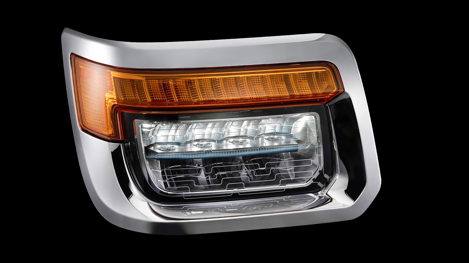 ArcticCruise: Smart Thermostatic De-icing LED Headlight for Heavy-Duty Trucks
