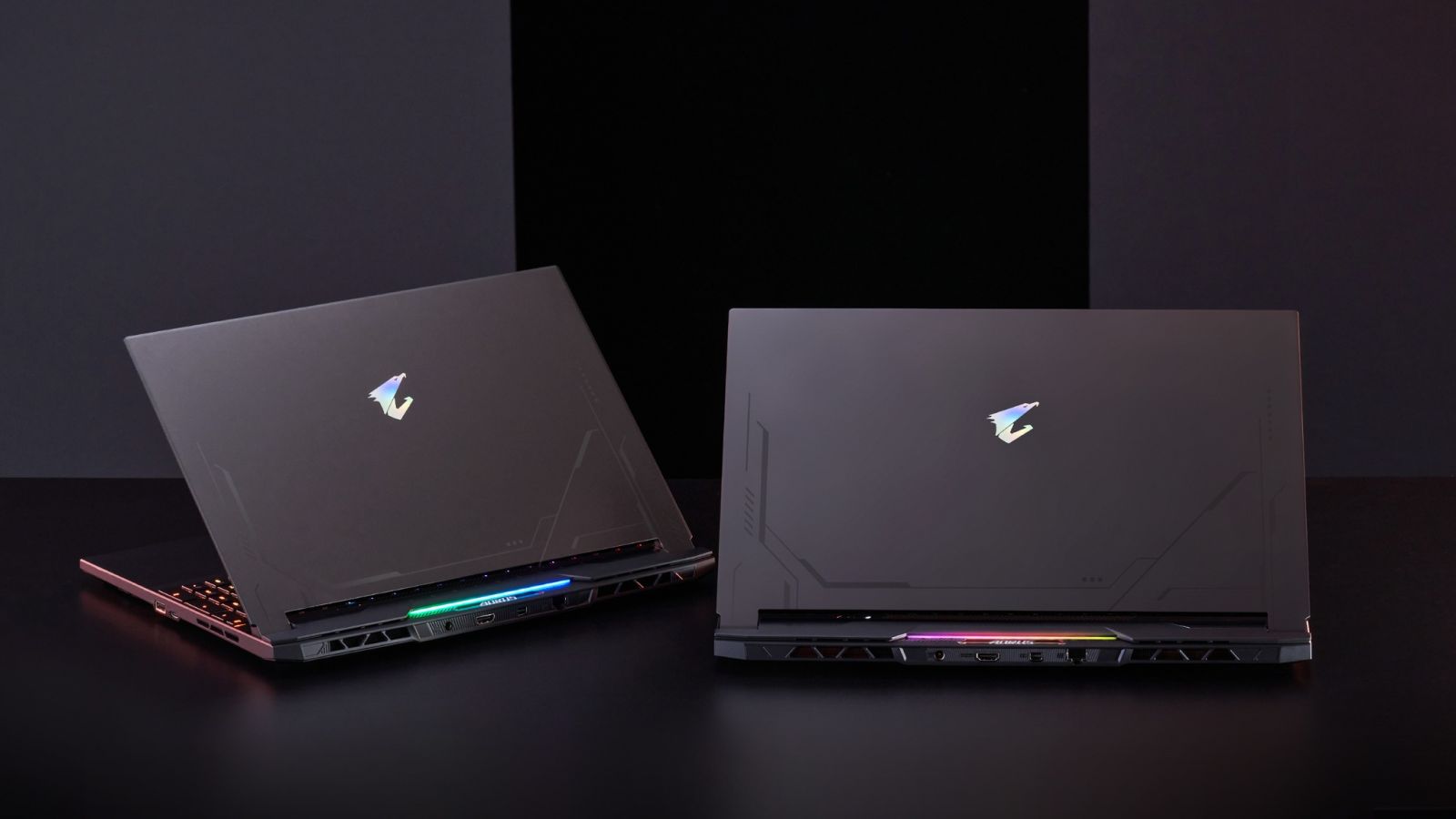 【技嘉科技】  AORUS 17X 玩轉AI新體驗 ，開啟極致競速新世界！